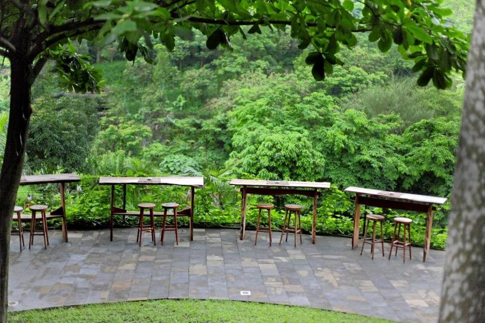 Oak Tree Emerald Hotel & Coventions Semarang Buitenkant foto